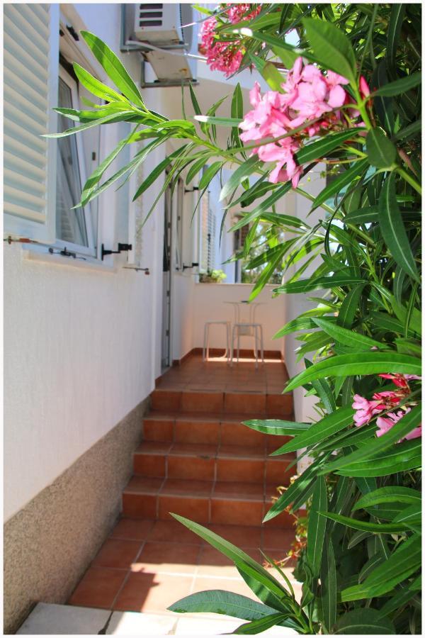 Studio Apartman Elena Primosten Exterior photo