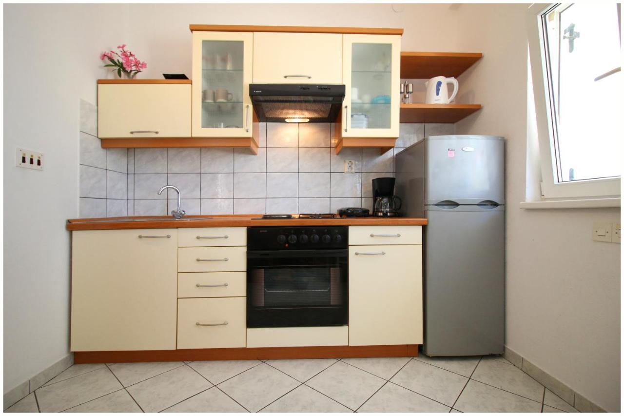 Studio Apartman Elena Primosten Exterior photo