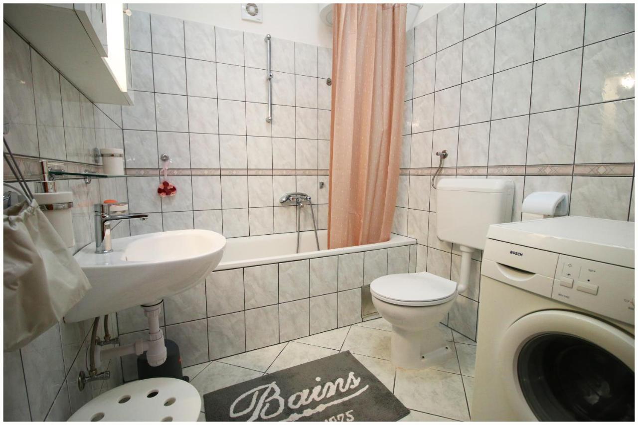 Studio Apartman Elena Primosten Exterior photo