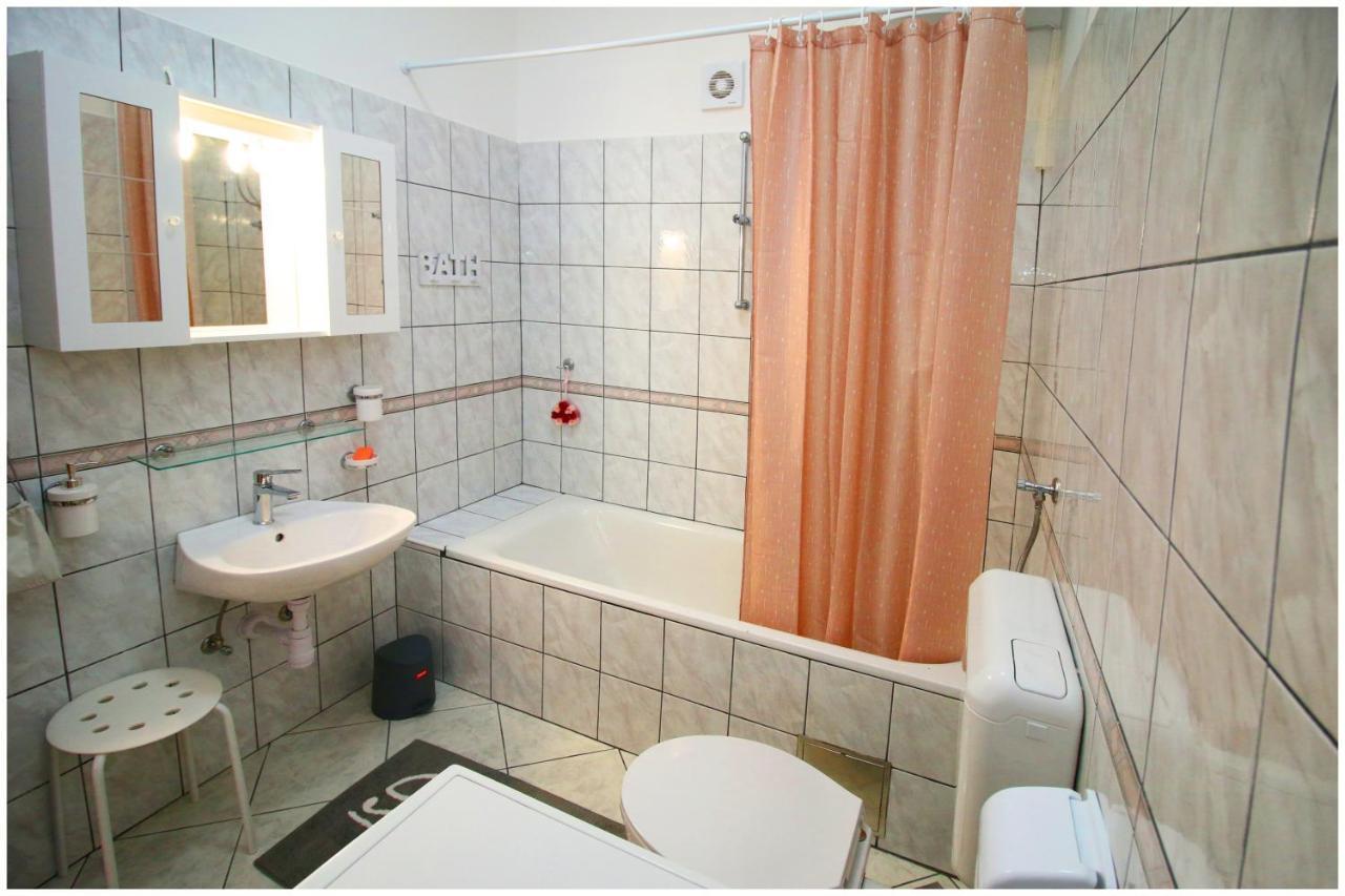 Studio Apartman Elena Primosten Exterior photo